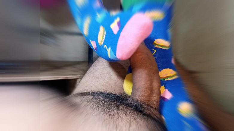 Hella Zaid: Straw with Feet Wearing Very Funny Stockings