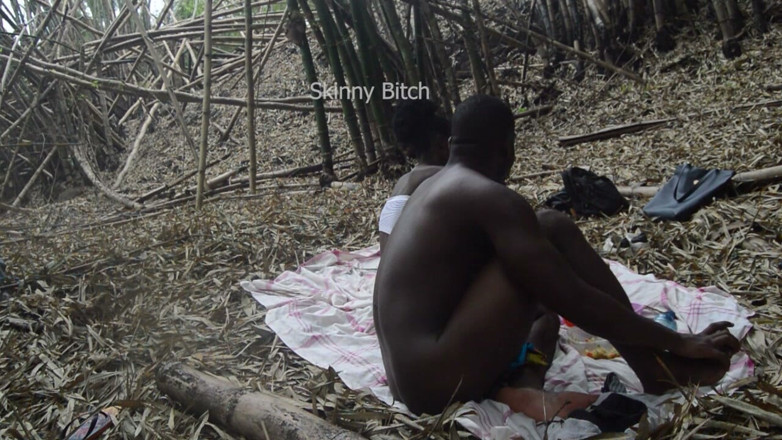 Skinny Bitch: Seks di Hutan Luar Ruangan Bagian 2