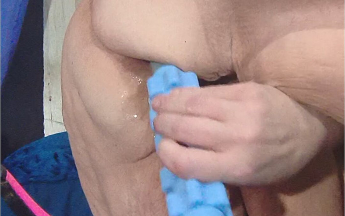 HerculesnVENUS: Vad sticker den där horan i röpan? Är det en leksak...