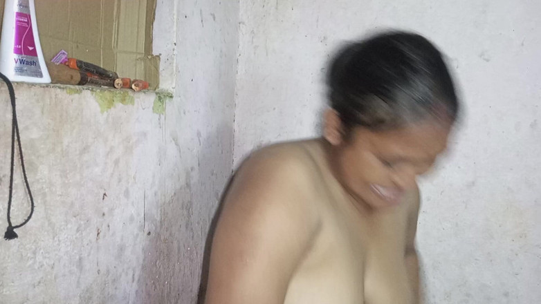 Mridulmadhu: Suami Isteri – Video Seksi Deshi Penuh
