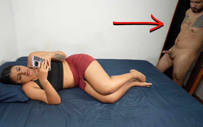 XxHomeMade: エッチな義理の兄弟 - これは私たちの両親が家にいないときに起こることです!