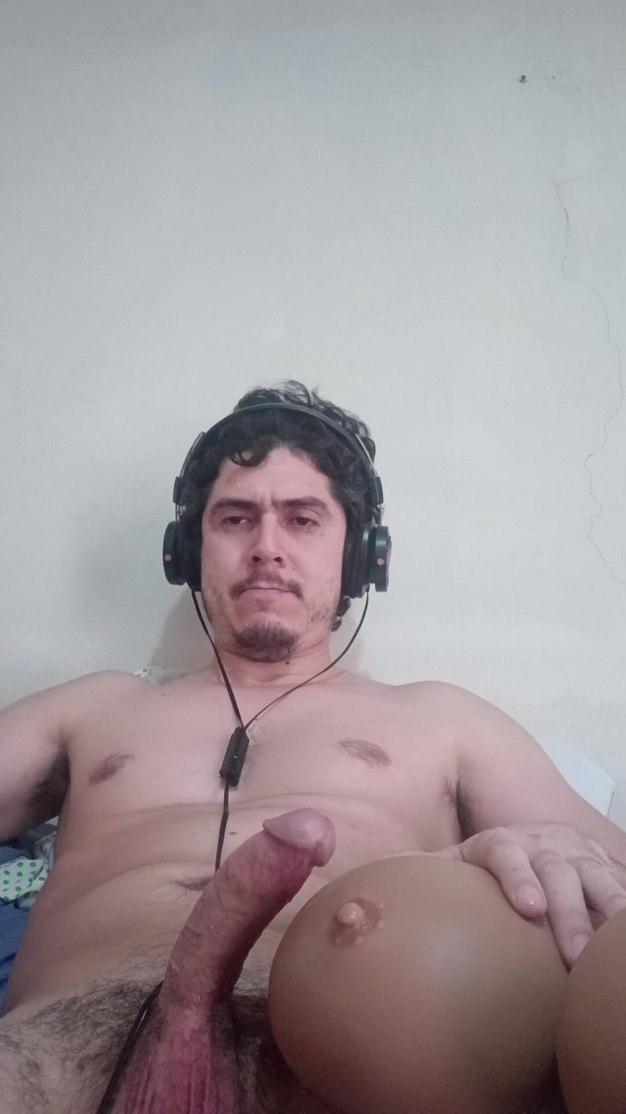 Tabasco Jake: Handsome Embarrassed Man Comes in Thick Squirts on Big Tits