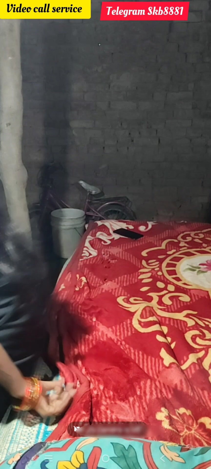 Hindi English: Bhabhi Sex Hindi Audio While Making Customer Happy