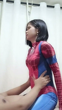 Wenn Helden Kollidieren - Peter Ficker Ficker Fickt Spidergirl