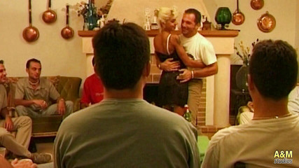 A&M Studios: Diner en orgie.