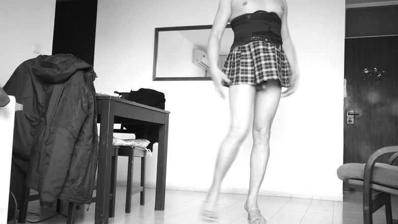 Voyager: Studentka pokazuje wszystkie swoje uroki.