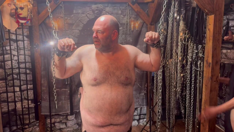 blackberrymilf: Lanisterbear Gets Put Back Into Ball Buster Part 2