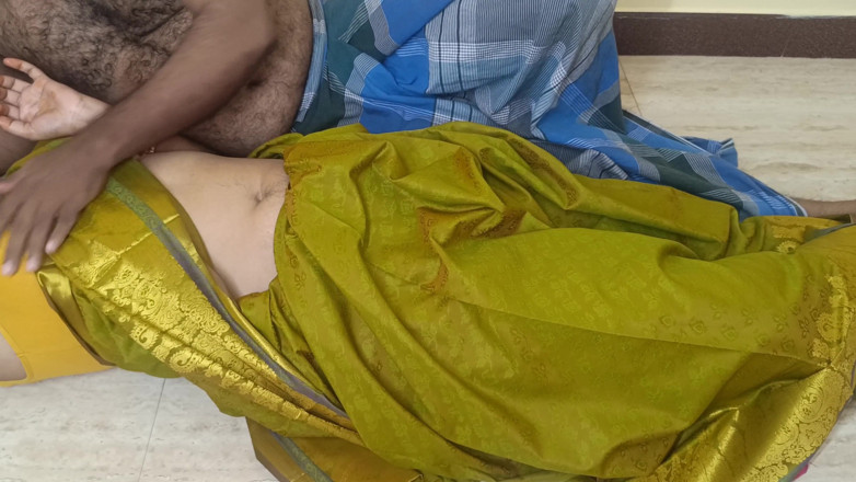 Palani69: La cameriera ha condiviso il letto con il proprietario della...