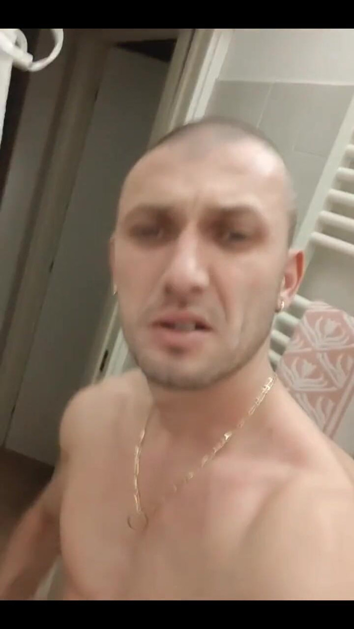 Boy jerking off: 파티가 끝났어