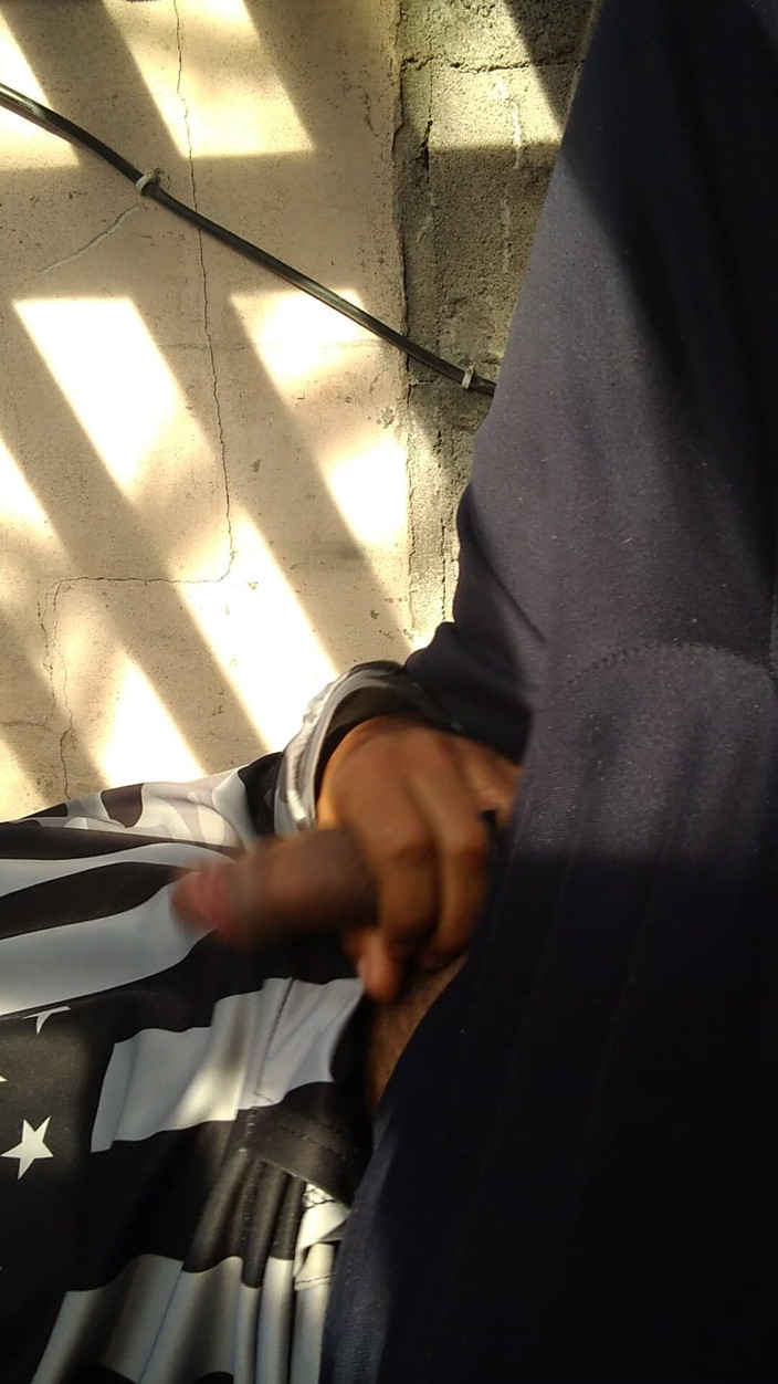 AlexAlejandro13: Saya Mempunyai Pemandangan Yang Baik Di Hadapan Awam