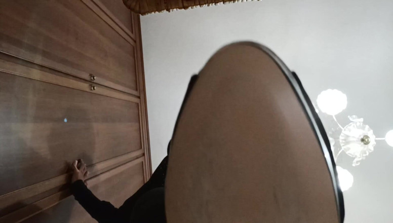 Bergami Melissa: Giantess: I Crush You Filty Worm - (versiune în engleză)