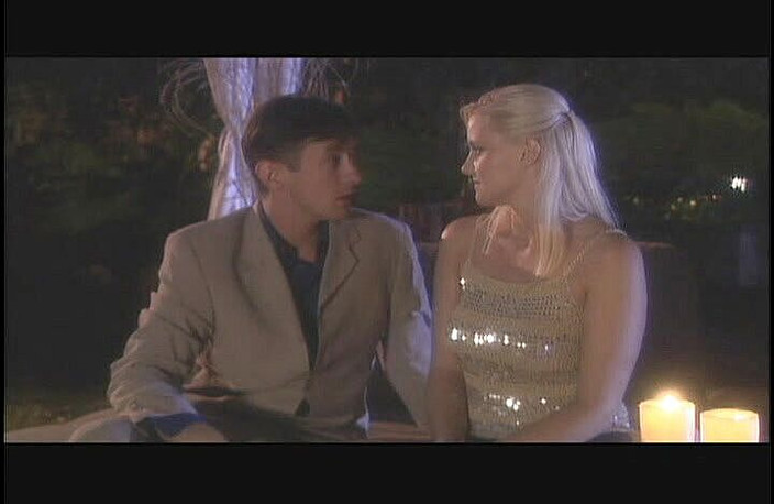 Cryptostudios: Model remaja putih dengan tetek besar yang menakjubkan dan kekasih...