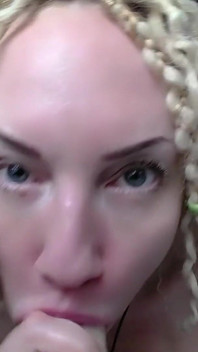 Stepmommy's Skills of Blowjob