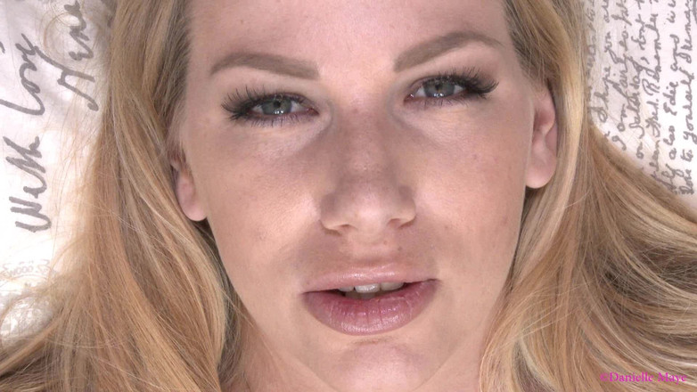 DanielleMaye: 近距离性爱