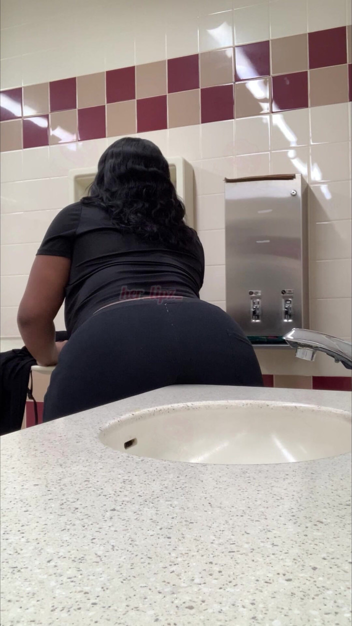 Anye Meshell: MMMM Ini Adalah Beberapa Video Throwback Nakal Terbaik Saya!