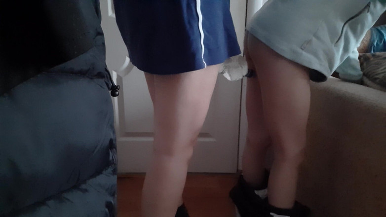 Lesbian-illusion: Îmi scutur soția și o fut pe soția mea pe la...