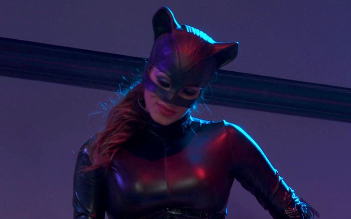 La sex: Fabulous catwoman