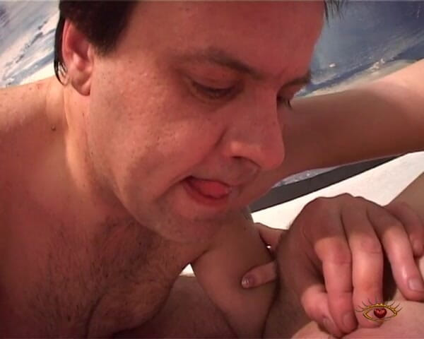 Big Sister: Pissing in the jacuzzi