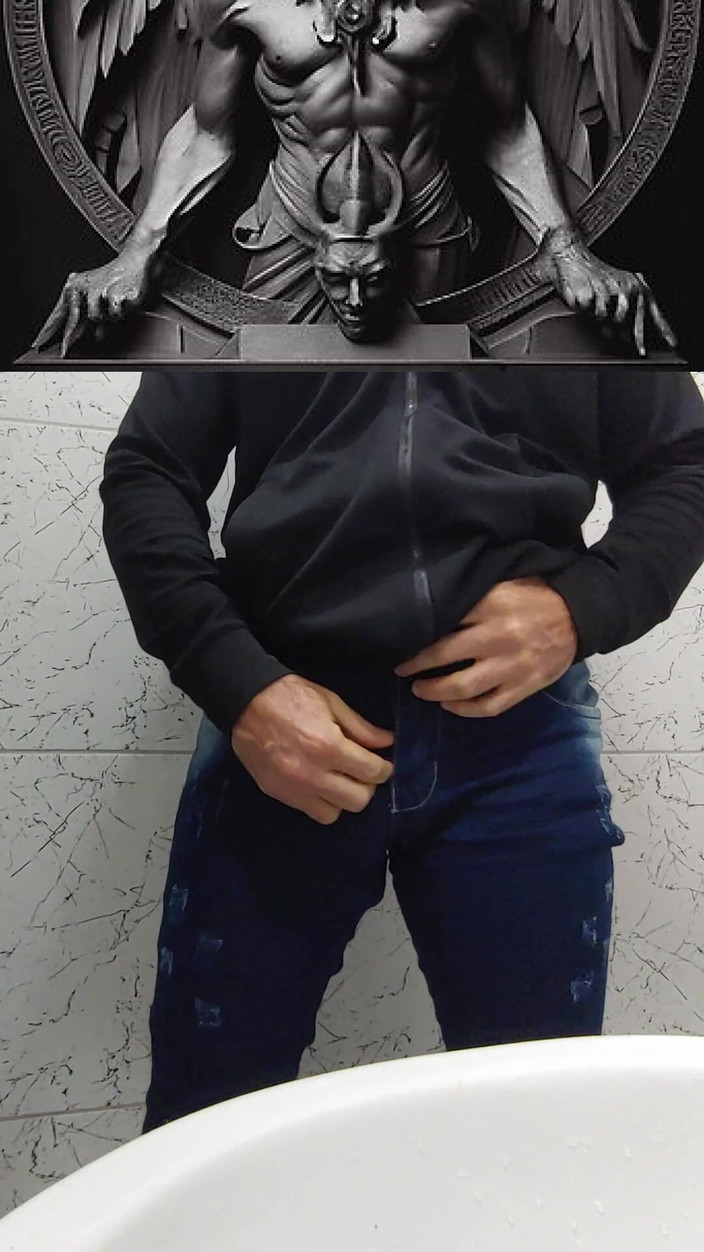 BruxoAlpha777: 大鸡巴，皮肤肥美