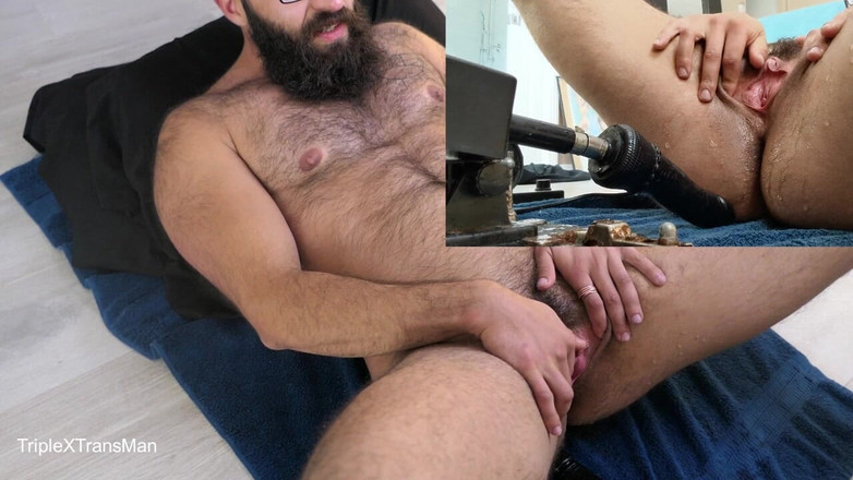 TripleXTransMan: 在性爱机器上潮吹