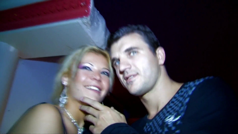 Miami Reality: Orgía salvaje con un grupo de putas en el bar