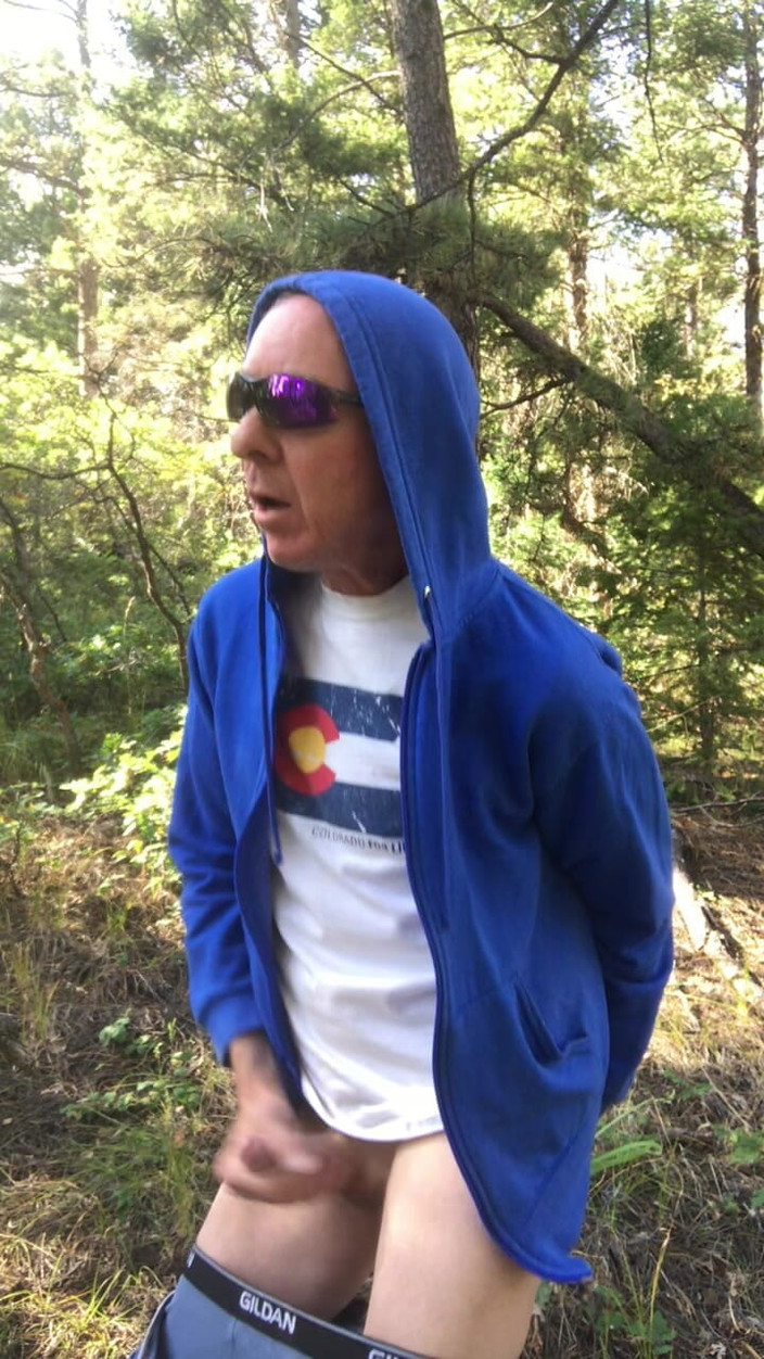 Adam Kaye: Adam Kaye Jacks पहाड़ों में उतरती है