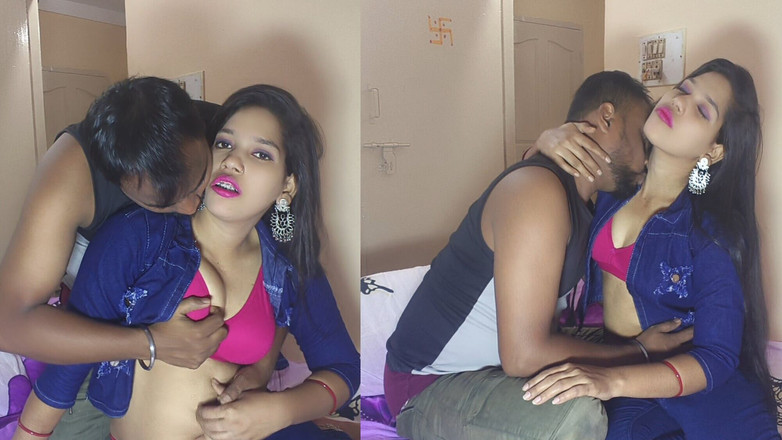 Sona bhabhi: Коли я мастурбацією в своїй спальні, моя індійська зведена сестра бачить мене. і вона сопортую мене, я трахаю