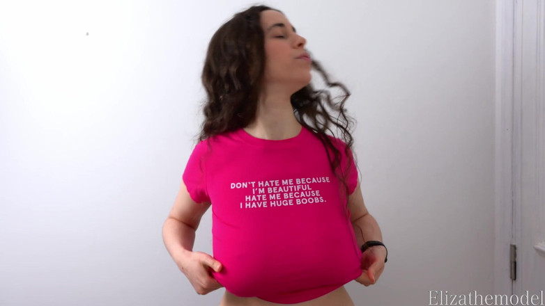 ElizaTheModel: Tričko Try on Edging Challenge