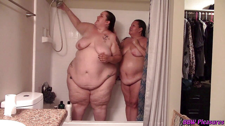 BBW Pleasures: BBW bff shower