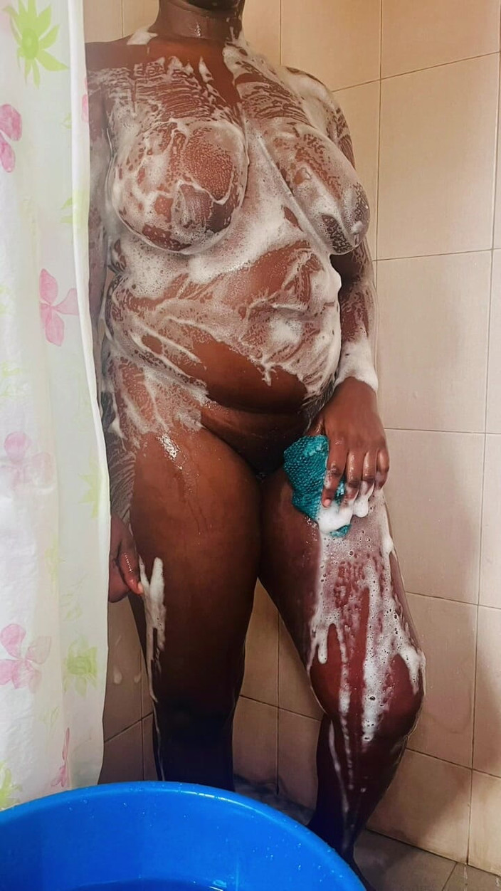 Pretty B: 私の無邪気な従順な義理の妹を犯す