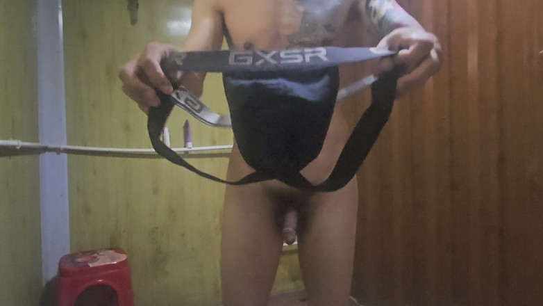 GrizzledPosition70: Underwear Show After Showering