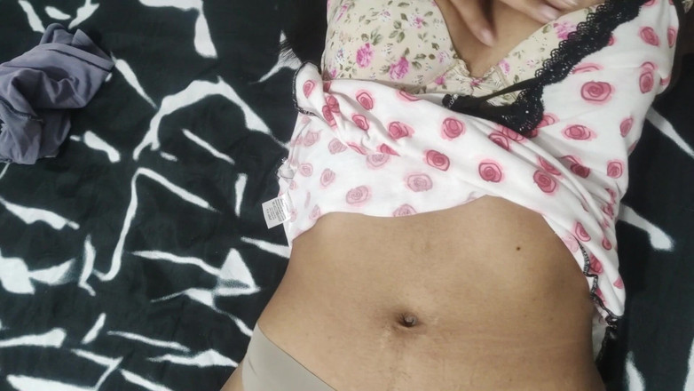 Martin13: Cewek hot rambut cokelat ini dientot gaya doggy habis-habisan dan...