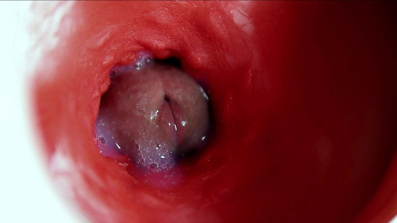 SEXY_GUYBEST: Een grote mooie pik stroomt overvloedig in een nat glad...