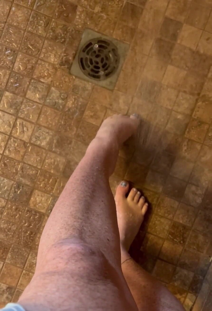 RedGemi: Masa mandi dengan Kaki Saya