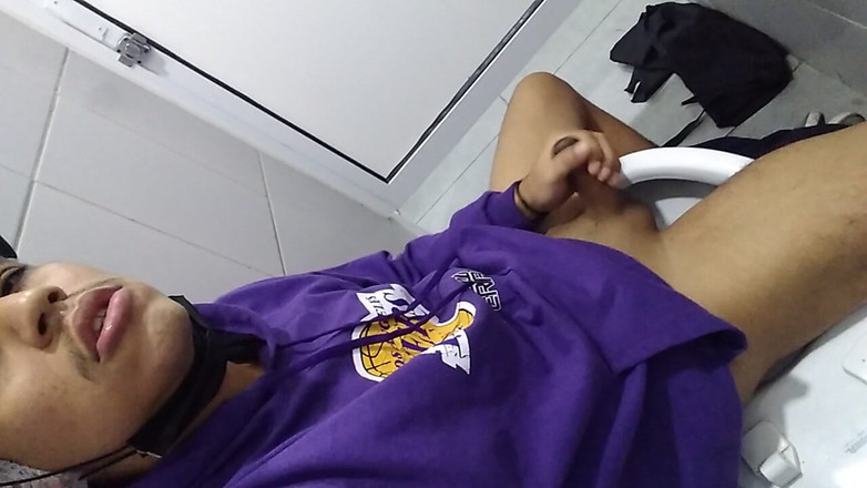 AlexAlejandro13: Avere il miglior tempo nei bagni pubblici