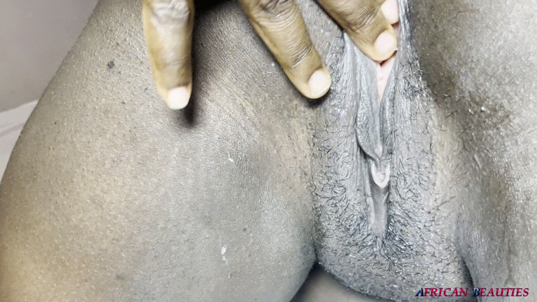 Spinach: Two Chubby Black Lesbians Going Down on Eachother