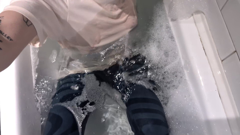 Goddess Transcendence: Просочений і здивований: моя перша ванна в одязі