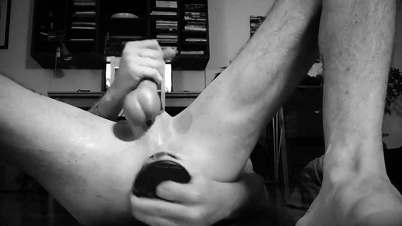 FoxHole: 일요일 관능적인 스트레치 세션