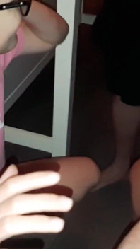 Sara bell si gadis remaja hot di-gangbang sama tiga kontol sekaliber