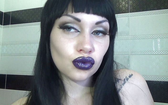 Goddess Misha Goldy: Purple glossy lips! Kissing and duck face fetishes!!