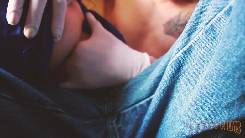 Fleshpot films: मैंने एक लिविंग डॉल को चोदा