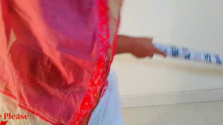 Aria Mia: Indiancă bhabhi fierbinte Gujarati este futută anal de un vecin...