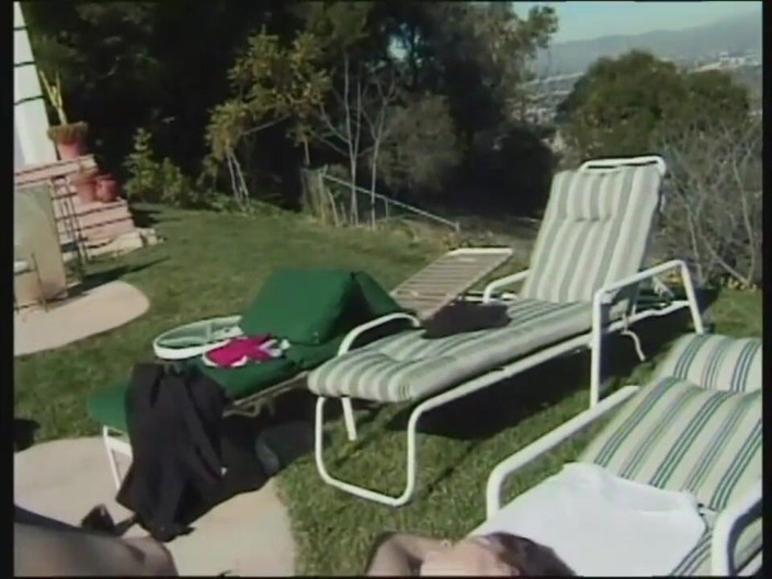 American Idol X: Licking fucking in the garden