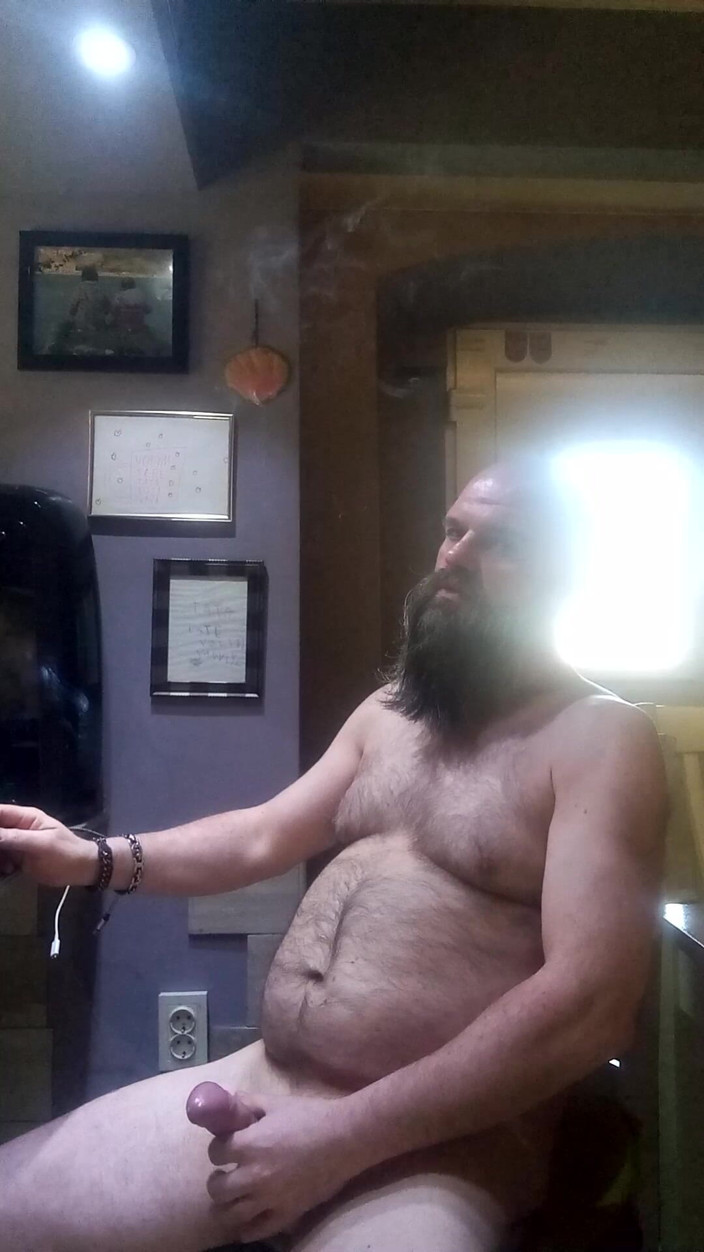 Bearded Dad: Handjob After Work