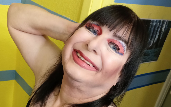 Michele Thompson: Michele Thompson-Tigress