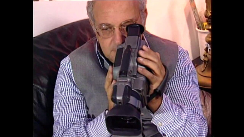 Deutschland porn: Video rekaman seks ayah tiri dientot sama abang tirinya sendiri