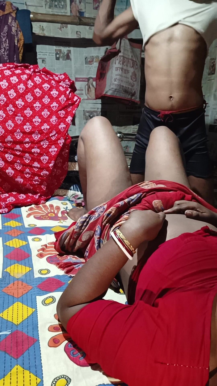 Monika Bhabhi: 인도 바비와 함께하는 풀 재미