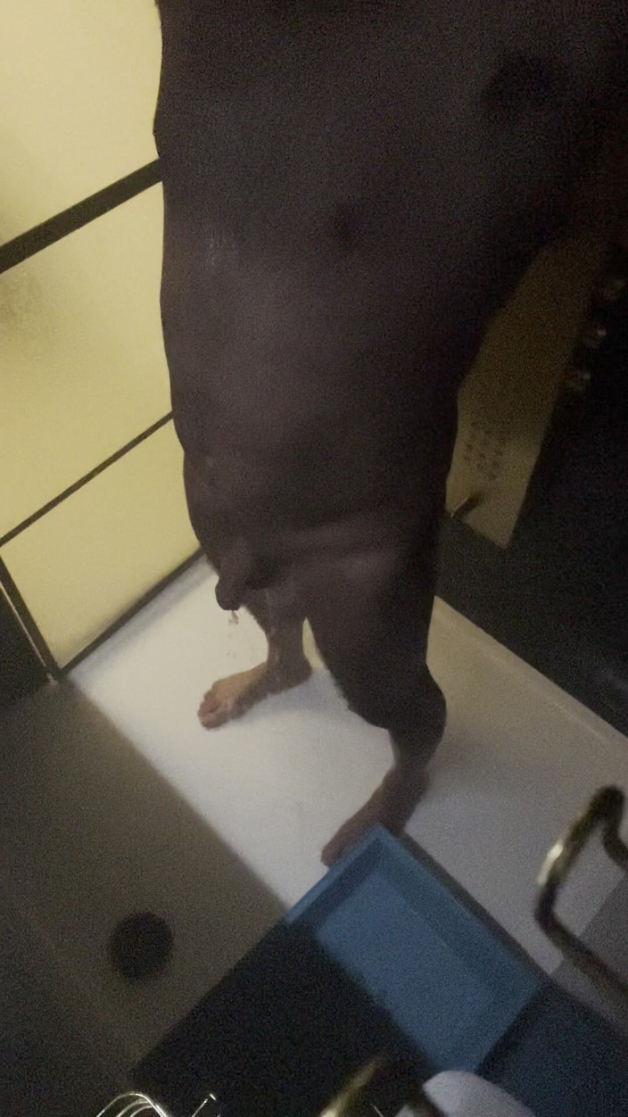 Razzle6: 샤워 시간