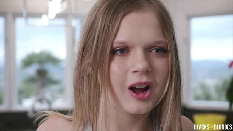 Blacks On Blondes: Blacksonblondes makelaar Graycee Baybee is weg voor een dubbele penetratie