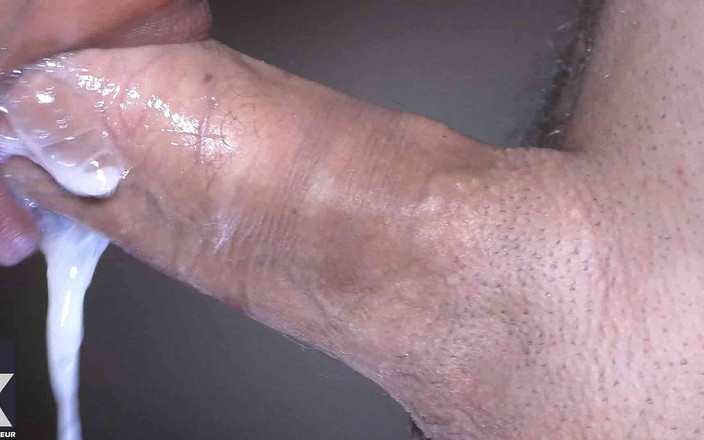 Bam-bulax: Чорношкірий рот наповнився до країв великим білим членом